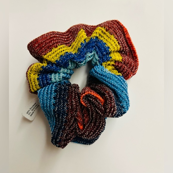 New Hair Scrunchie Multicolored Hand Crafted - Picture 4 of 6